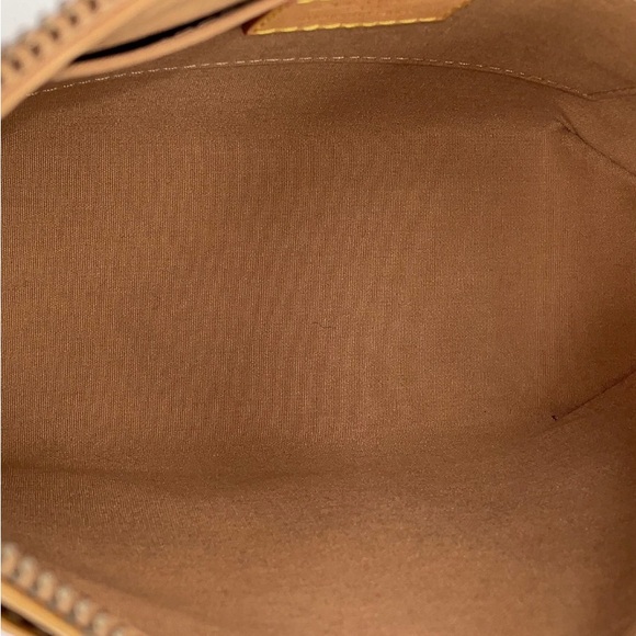 AUTH Louis Vuitton Bag • Minna Street Purse in Golden Caramel Vernis Patent - Picture 5 of 8